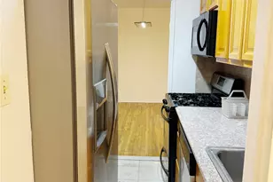 142-05 Roosevelt Ave, Flushing, NY 11354 - Photo 8