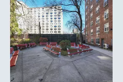 142-05 Roosevelt Avenue #328, Flushing, NY 11354 - Photo 14