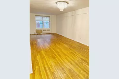 142-05 Roosevelt Avenue #328, Flushing, NY 11354 - Photo 4