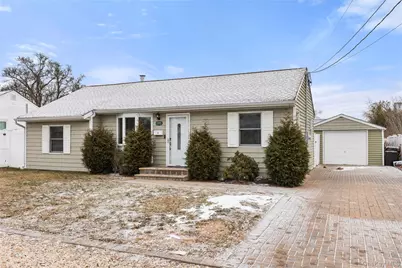 1361 Manatuck Boulevard, Bay Shore, NY 11706 - Photo 1