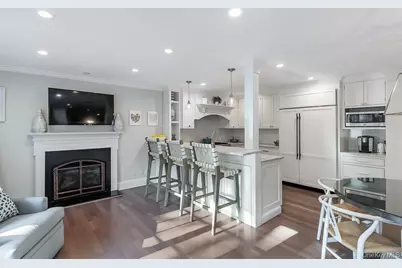 94 Round Hill Road, Scarsdale, NY 10583 - Photo 14