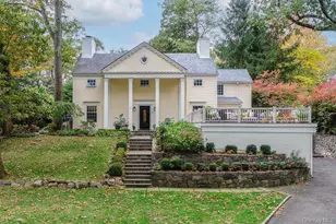 94 Round Hill Rd, Scarsdale, NY 10583 - Photo 2