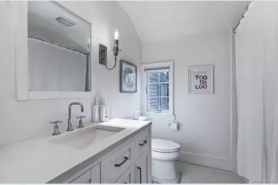 94 Round Hill Road, Scarsdale, NY 10583 - Photo 26