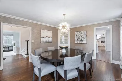 94 Round Hill Road, Scarsdale, NY 10583 - Photo 8