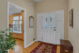 51 Hidden Ridge Dr, Syosset, NY 11791 - Photo 2