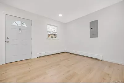 54 5th Street, Ronkonkoma, NY 11779 - Photo 14