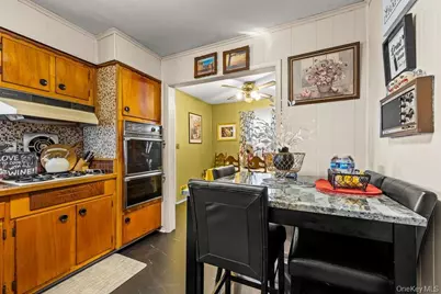 14595 221st Street, Springfield Gardens, NY 11413 - Photo 10