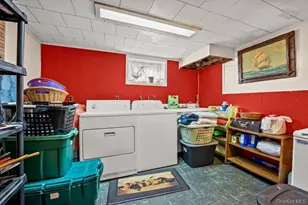 145-95 221st St, Springfield Gardens, NY 11413 - Photo 24