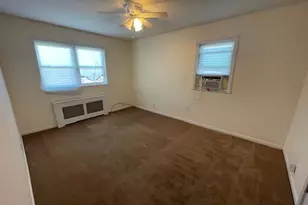 221 Middle Neck Rd, Great Neck, NY 11023 - Photo 4