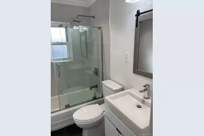 221 Middle Neck Road #H3, Great Neck, NY 11023 - Photo 6