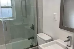 221 Middle Neck Rd, Great Neck, NY 11023 - Photo 6