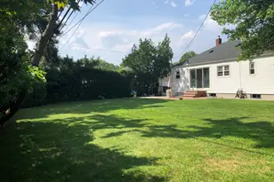 69 Soundview Rd, Great Neck, NY 11020 - Photo 6