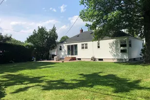 69 Soundview Rd, Great Neck, NY 11020 - Photo 8