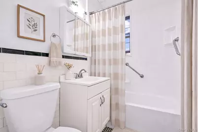 68-30 Burns Street #C2, Forest Hills, NY 11375 - Photo 12