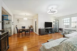 139-09 84th Dr, Briarwood, NY 11435 - Photo 1