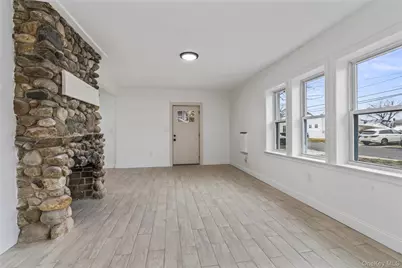 3322 Parkway Drive, Baldwin, NY 11510 - Photo 8