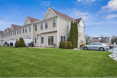 22 Meadow Court, Oakdale, NY 11769 - Photo 30