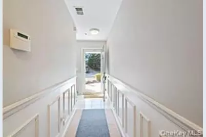 138 Brattle Circle, Melville, NY 11747 - Photo 20