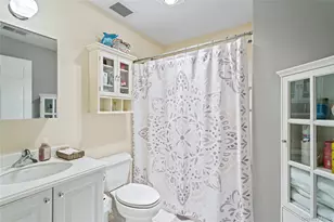 138 Brattle Cir, Melville, NY 11747 - Photo 18