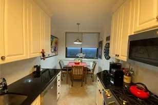 269-10 Grand Central Pkwy, Floral Park, NY 11005 - Photo 16