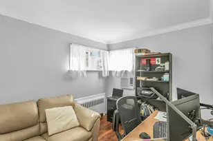 17 Linwood Pl, Massapequa Park, NY 11762 - Photo 10