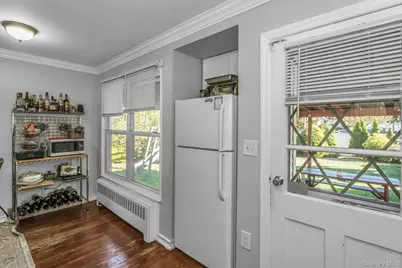 17 Linwood Place, Massapequa Park, NY 11762 - Photo 8