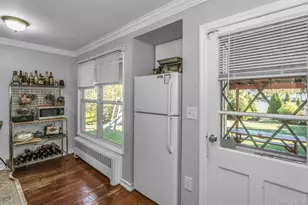 17 Linwood Pl, Massapequa Park, NY 11762 - Photo 8