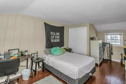 17 Linwood Place, Massapequa Park, NY 11762 - Photo 18