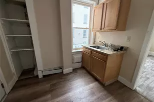 60 Carroll St, Poughkeepsie, NY 12601 - Photo 2