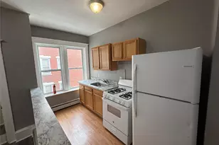 60 Carroll St, Poughkeepsie, NY 12601 - Photo 2