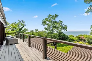 16 Old Field Woods Rd, Setauket, NY 11733 - Photo 24