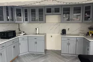 107 E Fairview Ave, Valley Stream, NY 11580 - Photo 4