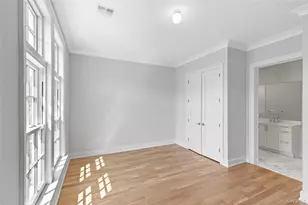 906 Mill Creek N, Roslyn, NY 11576 - Photo 12