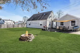 45 Chase Ln, Levittown, NY 11756 - Photo 16