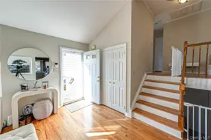 13 Evelyn Rd, Plainview, NY 11803 - Photo 4