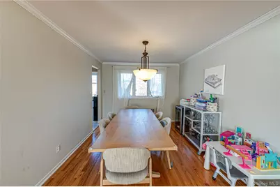 13 Evelyn Road, Plainview, NY 11803 - Photo 10