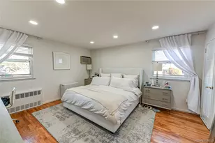 13 Evelyn Rd, Plainview, NY 11803 - Photo 12