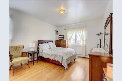 1004 Wool Avenue, Franklin Square, NY 11010 - Photo 14