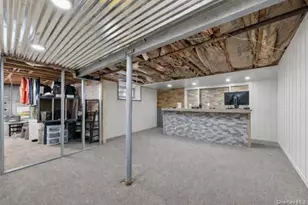 7 East Ct, Bethpage, NY 11714 - Photo 18