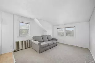 7 East Ct, Bethpage, NY 11714 - Photo 14