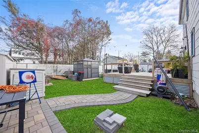 7 East Court, Bethpage, NY 11714 - Photo 22