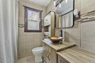 7 East Ct, Bethpage, NY 11714 - Photo 12