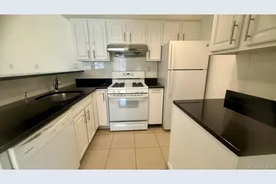 43-17 Union Street #6C, Flushing, NY 11355 - Photo 2