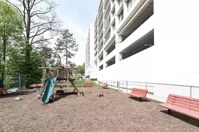 400 High Point #Penthouse 4, Hartsdale, NY 10530 - Photo 32