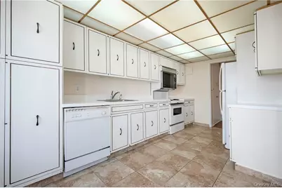 400 High Point #Penthouse 4, Hartsdale, NY 10530 - Photo 8