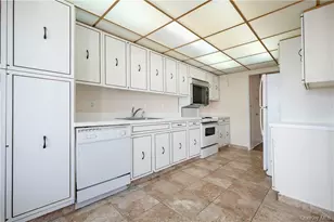 400 High Point, Hartsdale, NY 10530 - Photo 8