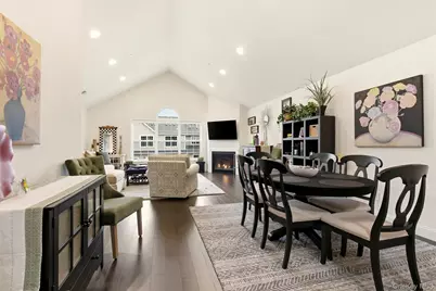 28 Steven Circle, Dix Hills, NY 11746 - Photo 8