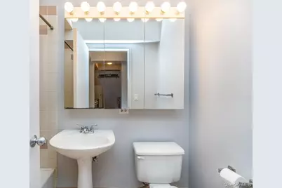 4-74 48th Avenue #3BB, Long Island City, NY 11109 - Photo 4