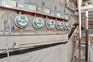 251 Valentine Ln, Yonkers, NY 10705 - Photo 38