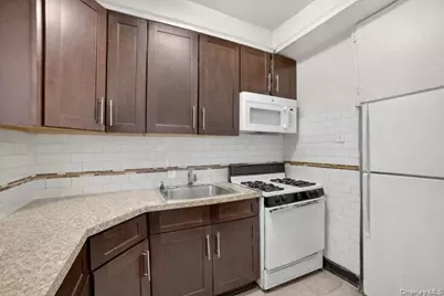 251 Valentine Lane, Yonkers, NY 10705 - Photo 30
